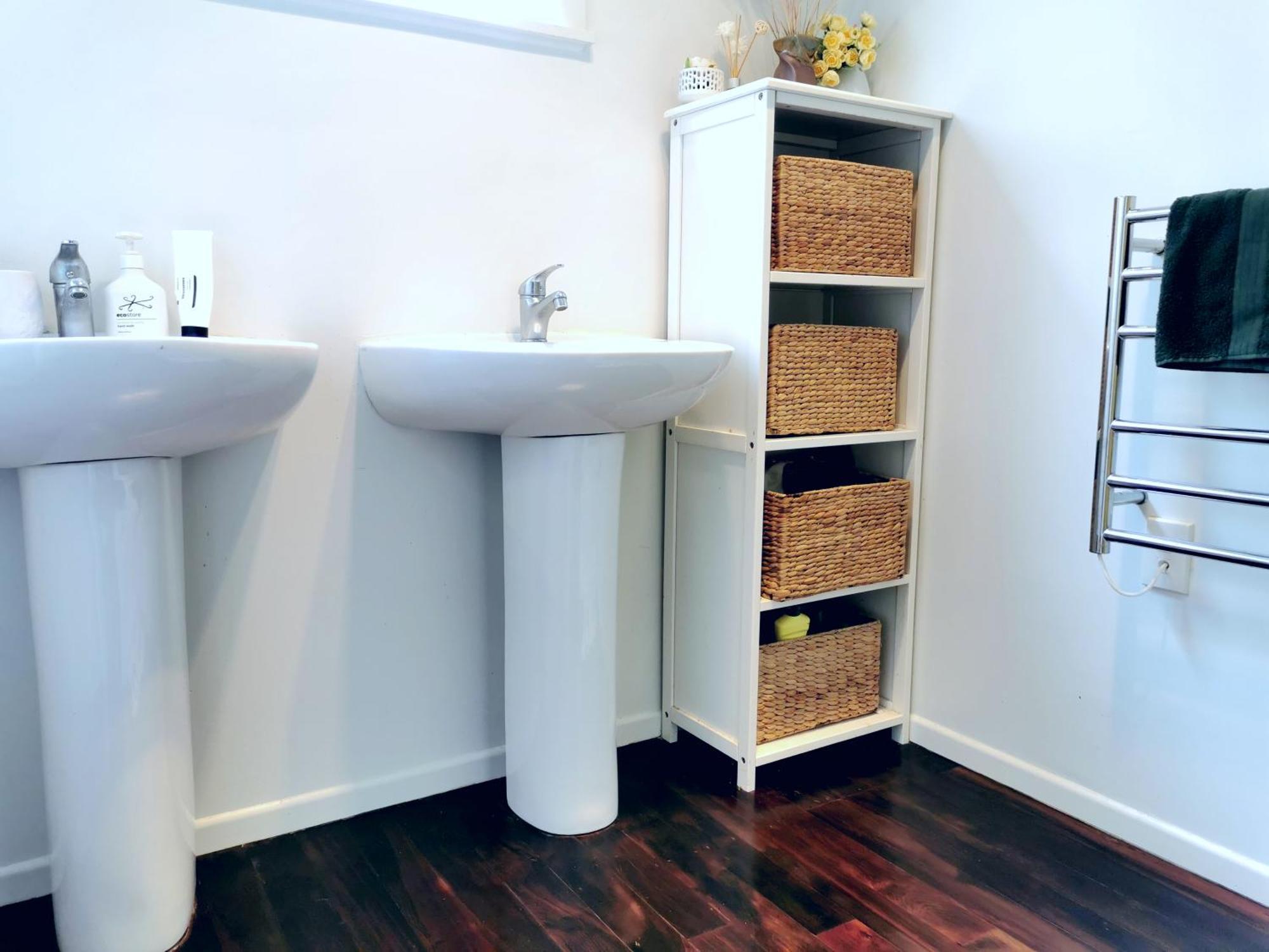 Separate Entry Guest Room With Private Bathroom In Forrest Hill Auckland Kültér fotó